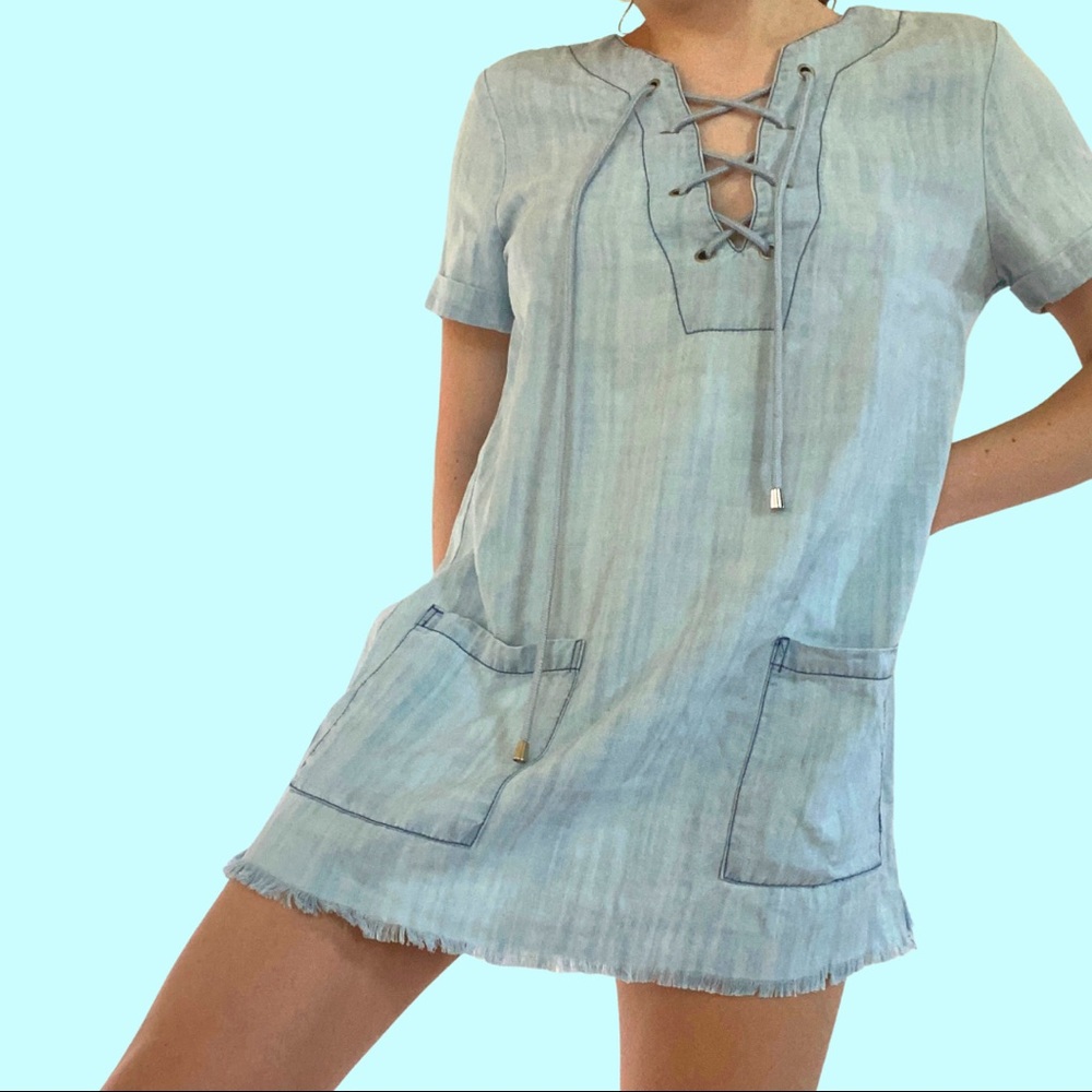 Lulu’s Light Blue Denim shift Mini Dress (small)